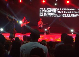 Diante do Trono em Luanda – A Vitória na Cruz Diante do Trono em Luanda - A Vitória na Cruz